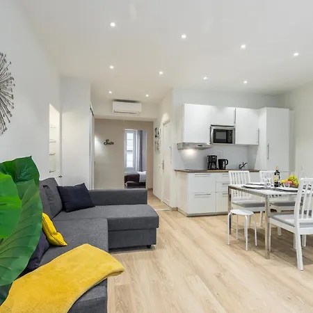 The Dolce 2-Br Seaside, Central, Ac Apartment *
